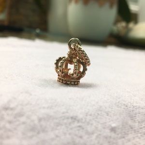 Pandora royal charm